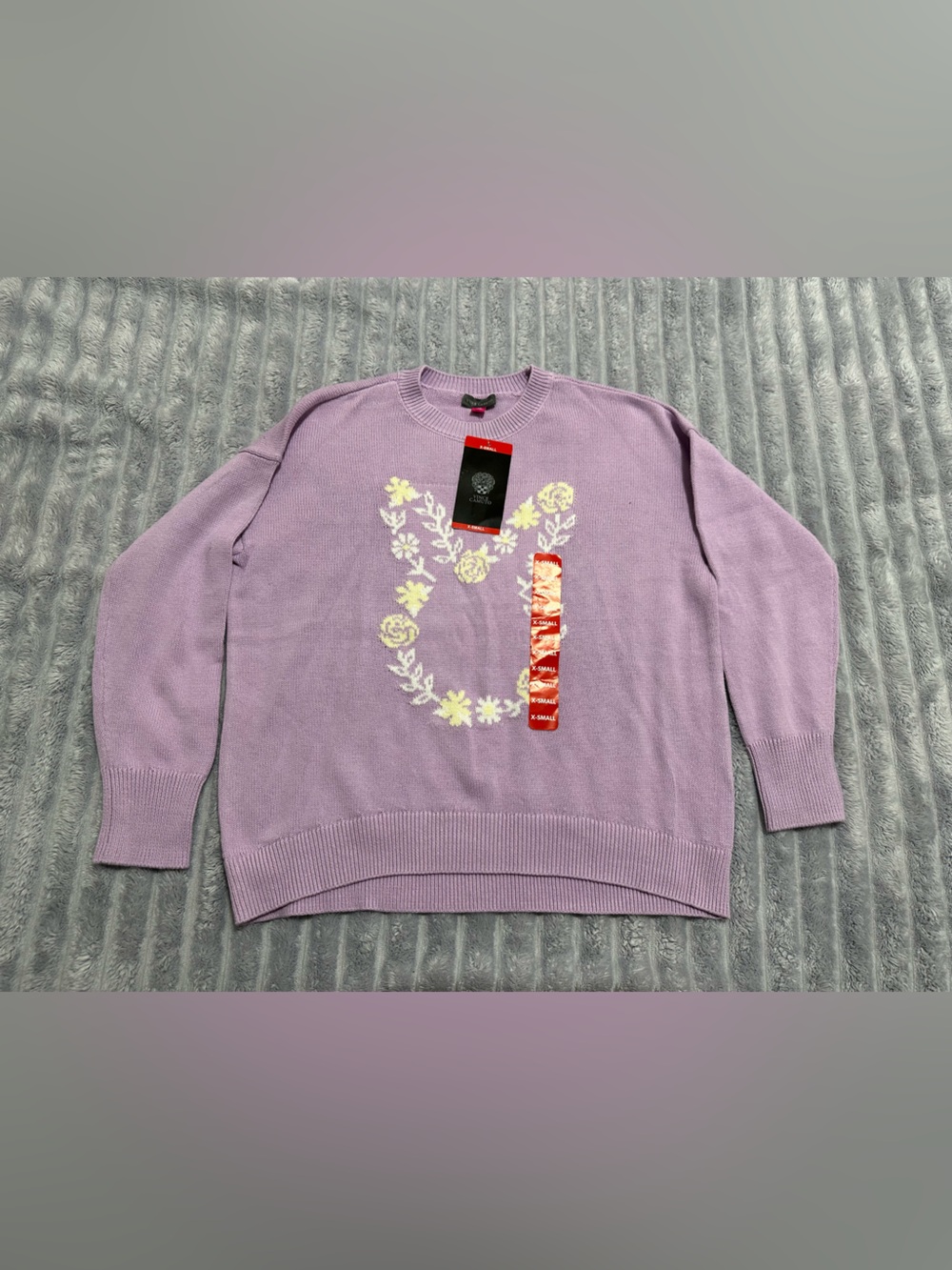 Vince Camuto Lavender Crewneck Sweater with Cream Floral Heart